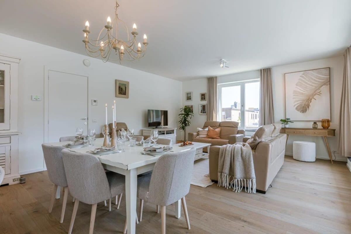 Huswell - A Luminous Apartment Near The Marina Остенде Экстерьер фото